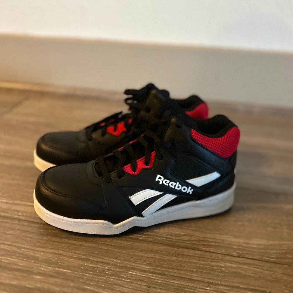 Reebok - High Top Work Sneaker